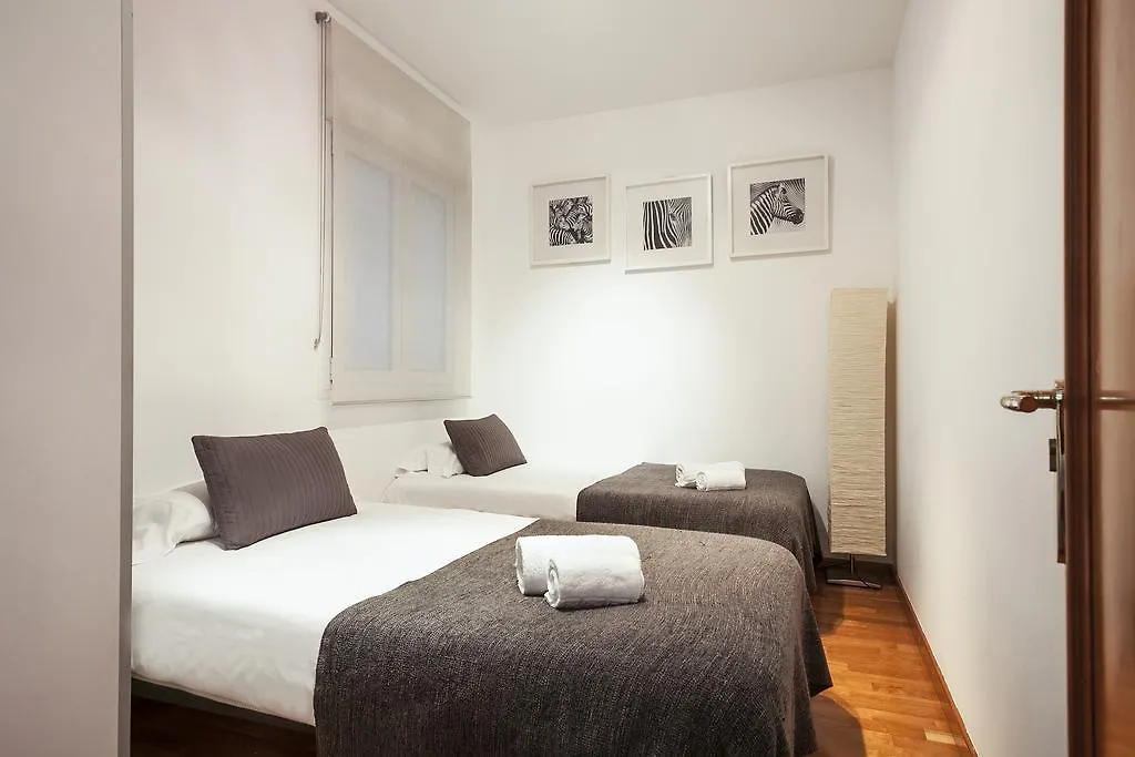 Canela Homes Barcelona Universitat 0*,